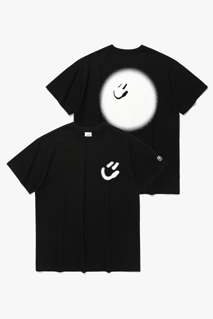 ISTKUNST Blur Smiley Ball Tee