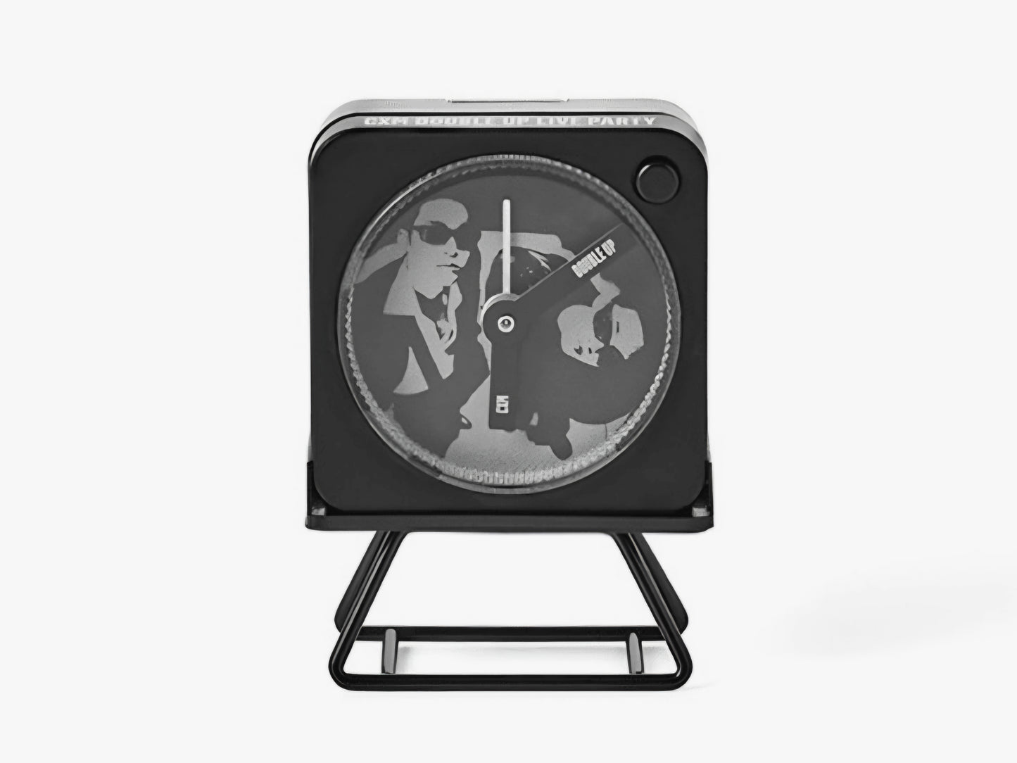 CxM Table Clock
