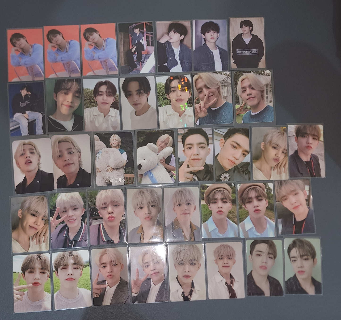 SEVENTEEN PHOTOCARDS (560pcs)