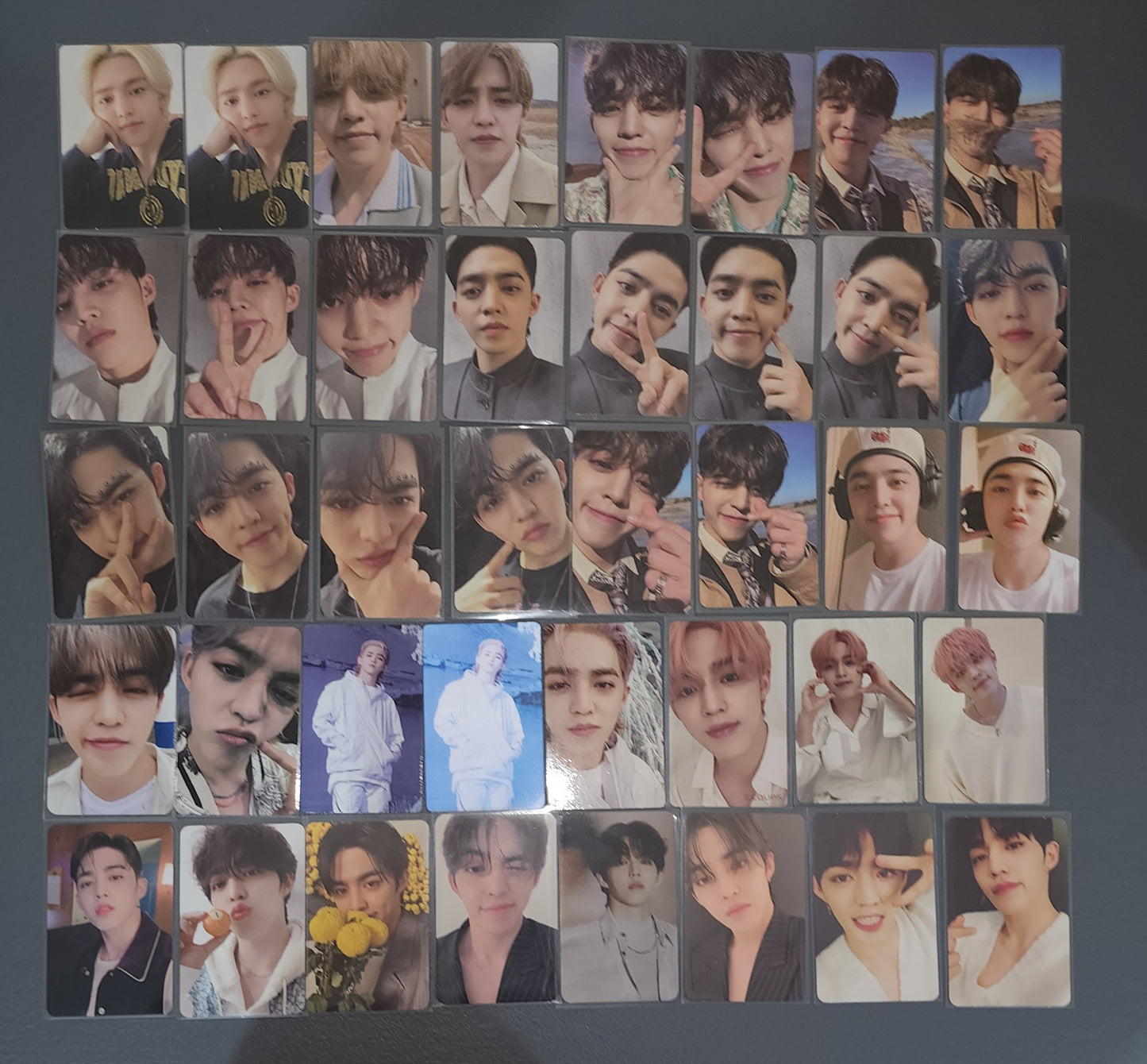 SEVENTEEN PHOTOCARDS (560pcs)